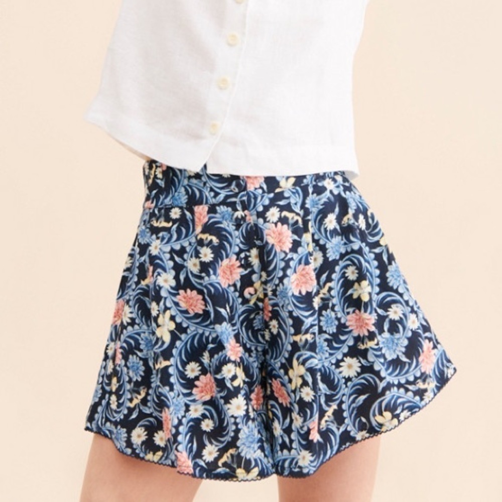 Agua Bendita Nalia Linen Floral Shorts (107)